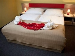 FHotel